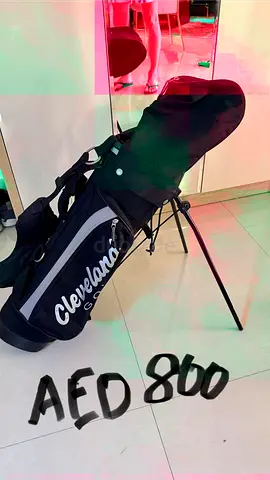 Cleveland Stand Golf Clubs with Bag — Junior size, Right hand Lightweight, Great Condition (AED 800)