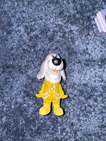 The dog figure
