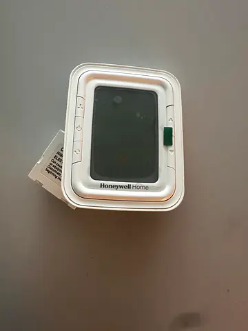 Honeywell Home Thermostat T6861V2WB-M – Used, Good Condition
