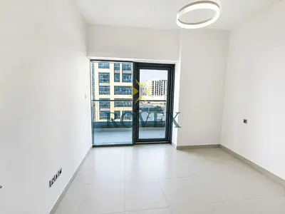 Spacious 2BR | SZR View | Walk to Metro