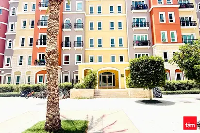 Spacious Layout I Near Metro I Unfurnished