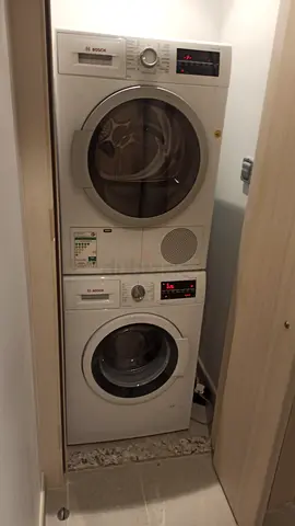 Bosch letest model 6 series 9kg washer dryer separate set white