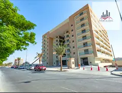 Al Furjan, Dubai: Large studio apartment with kitchen and bathroom, furnished with hotel-style furni