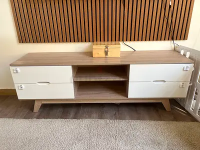Tv stand