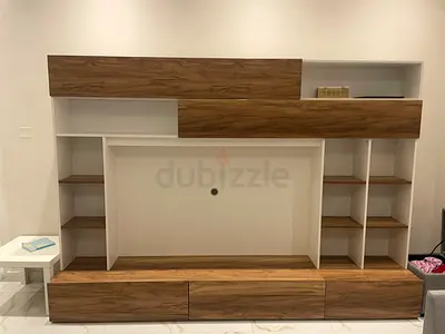 Modern Wall-Mounted Entertainment Unit with Shelves and Drawers