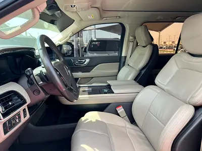 صورة 9 لـ 2022 Lincoln NAVIGATOR