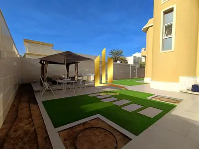 للبيع فيلا فاخرة بموقع إستراتيجي في منطقة الجزات
