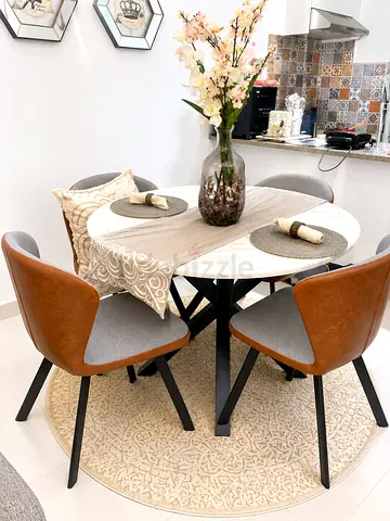 Round Marble-Top Dining Table with 4 Chairs - Modern Set