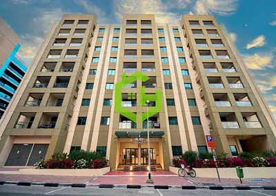 Spacious 1bhk | Near to Mall | Huge Balcony