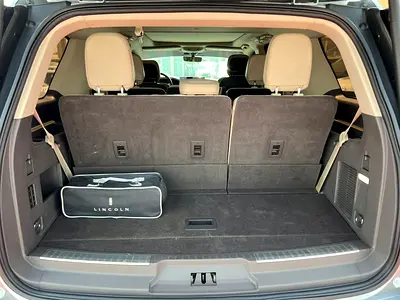صورة 15 لـ 2022 Lincoln NAVIGATOR