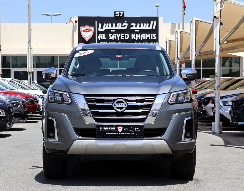 Nissan Xterra 2021 — photo 1 of 20