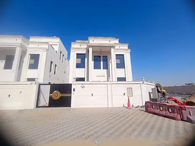 للبيع في الحليو2 فيلا6 غرف ماستر ومجلس وصاله كورنر تكييف مركزي