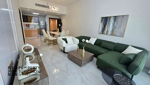 Luxurious Living 3 Bedroom Maids +Private Pool