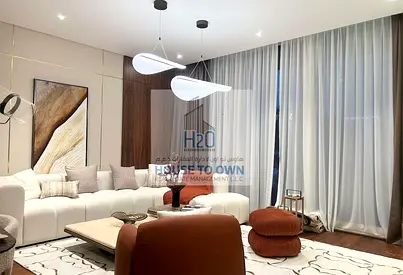 Luxuriously Upgraded 2BR+M | Spectacular Sea View