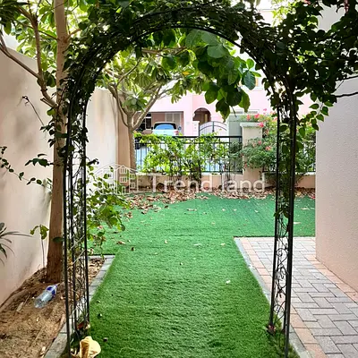 4BR Villa | Nad Al Sheba Villas | Private Garden