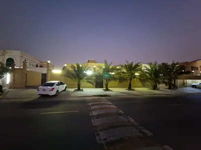 🏡 للايجار فيلا في الرقايب عجمان _ 4 غرف ومجلس وصاله _ كهرباء مواطن _ بسعر مميز