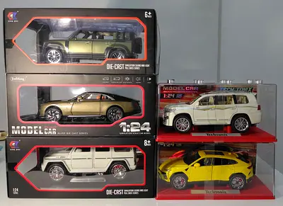 Die Cast Model Car Collection Techtonix 1:24 Scale and CHE ZHI 1:24 Scale