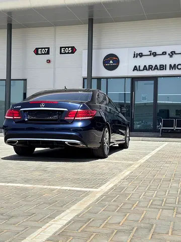 2015 Mercedes-BENZ E-CLASS photo 8