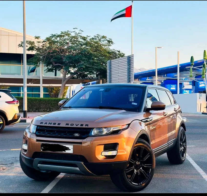 Land Rover Range Rover Evoque 2015 — photo 1 of 8