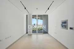 Prime Location | Modern Apartment | High Floor