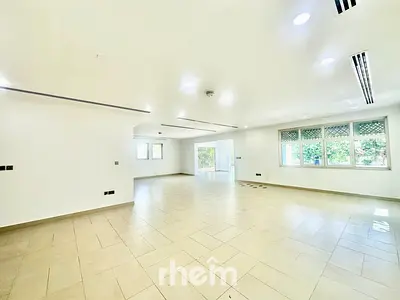 Vacant | Corner Villa | Spacious