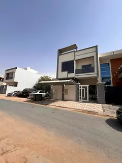 Furnished villa for rent in Al Yasmin, Ajman. 5 bedrooms, living room, majlis, kitchen with maid'