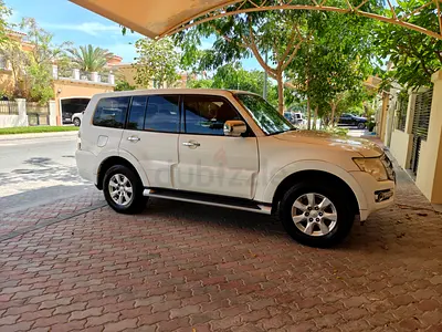 2019 Mitsubishi Pajero GLS GCC Specs
