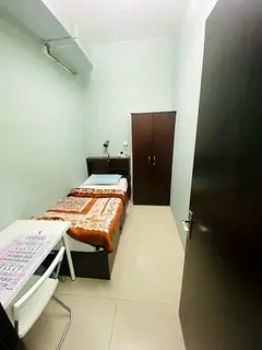 Luxury Furnished Private room partition for single Males Near MOE Metro station ‚Al Barsha 1