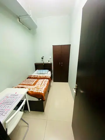 Luxury Furnished Private room partition for single Males Near MOE Metro station ‚Al Barsha 1