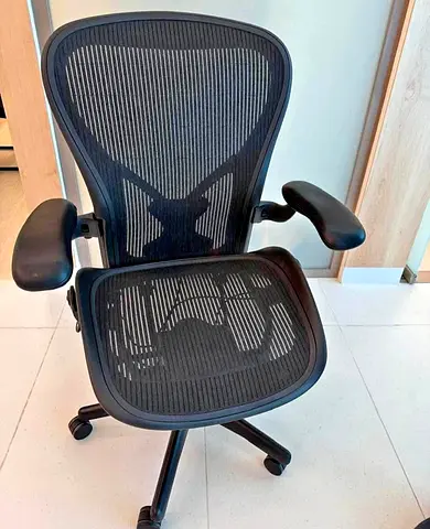 For selling Herman Miller Aeron chair.gray colour