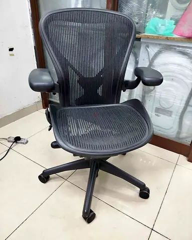 For selling Herman Miller Aeron chair.good condition only little use
