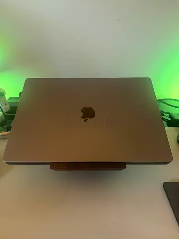 Apple MacBook Pro 16 inch (Space Gray) M2 Max 32gb 1TB German QWERTZ Keyboard