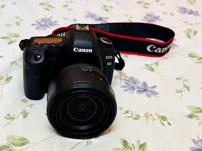 Canon EOS 5D mark ii DSLR with Sigma 50mm Lens - Good Working Condition