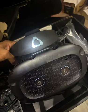 The VIVE COSMOS Elites SteamVR