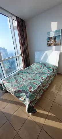 Single bed with headboard — excellent condition, ready to use