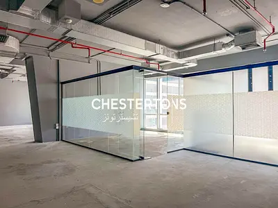 No Agent | 4 Parking | Fitted | New Flooring