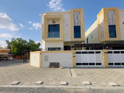 🏡 فيلا للبيع في المويهات 2 – كورنر | 5 غرف ماستر | مجلس و2 صالة | غرفة خادمة | أرض 3,200 قدم² | بناء 3,450 قدم² | 2,000,000 درهم – قابل للتفاوض