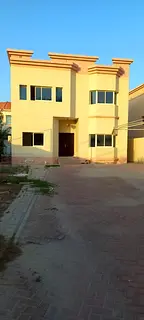 🏡 Villa for rent in Al Jurf 1 – 5 bedrooms + living room + large yard 7,000 sq ft | AED 120,000