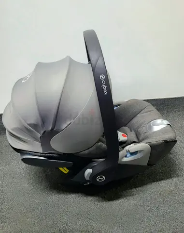 Cybex Cloud Z+ i-Size Plus infant car seat Soho Grey Mid Grey