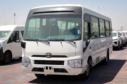 2026 Toyota COASTER — фото 2