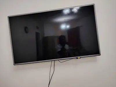 Wall Mounted Smart LED TV