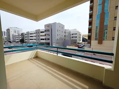 FRONT OF METRO. SPECIOUS 2BHK. BALCONY. FREE PARKING. FAMILY ONLY
