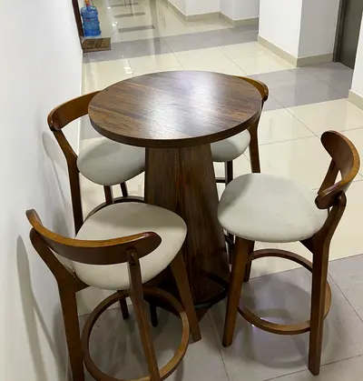 Wooden Round Bar Table with 4 Matching Stools ( Free Delivery )