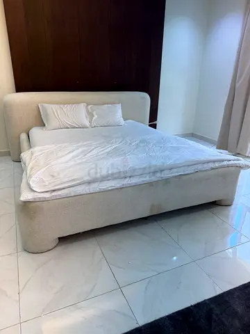 King Size Bed Frame with Curved Headboard - Cream