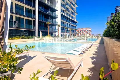 Quiet side | High Floor | Pool View