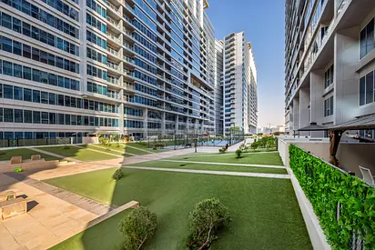 Bright Studio | Open View | Skycourts Tower
