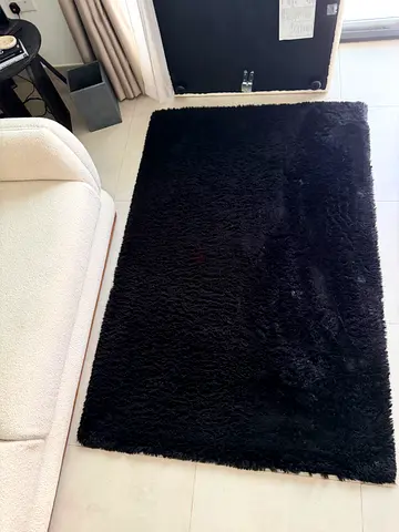 Black Shaggy Rug - 120x180cm, excellent condition
