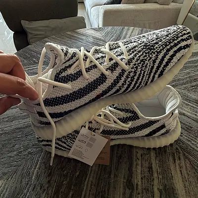 Yeezy Boost 350 V2 (Deadstock) Men’s US 11