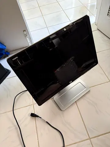 HP w2228h 22 monitor