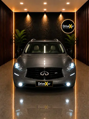 2016 Infiniti QX70 — фото 2